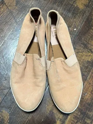 Frye Lisa luxe slip on tan 7 minimalist elevated basics flats thumbnail 1