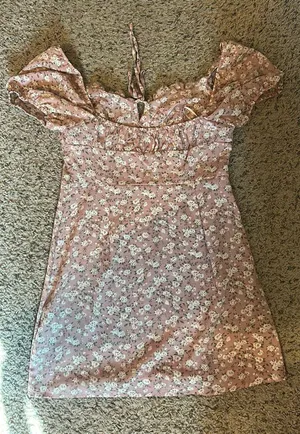 Pink Floral Dress Size M thumbnail 2