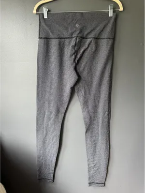 Lululemon Gray High-Waist Leggings Size 8 thumbnail 2