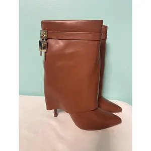 Liliana Brown Faux Leather Pointy Toe Boots Heel‎ Womens Size 5.5 thumbnail 2