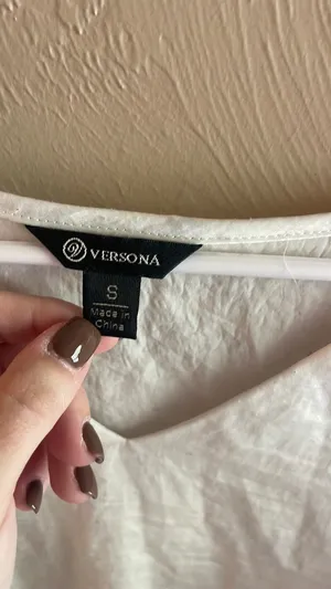 versona white top  thumbnail 2