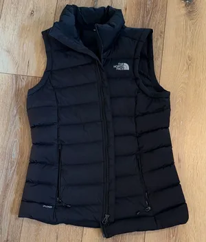 The North Face Women's Black Puffer Vest thumbnail 1