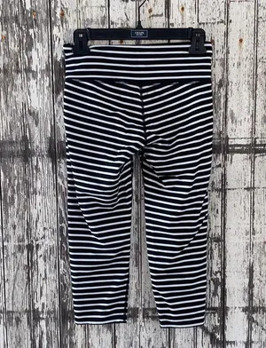 Athleta chaturanga black white striped Capri leggings thumbnail 7