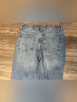 ZARA Women’s Distressed Ripped Straight Leg Jeans Size 12 thumbnail 7