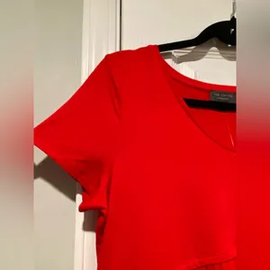 The Limited NWT Size L Red Short Sleeve V Neck Pleated Hem Flowy Tunic Stretch Top thumbnail 9