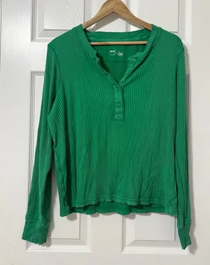 Aerie Road Trip Long Sleeve Henley T-Shirt Size XL Kelly Green thumbnail 1