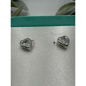 Swarovski NIB Silvertone Heart Post Earrings Clear Crystal Sparkle thumbnail 4