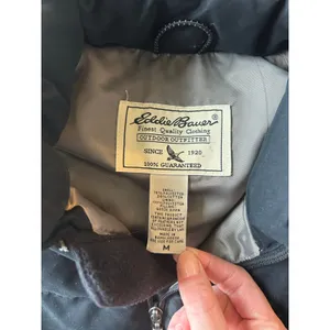 Vintage Y2K Eddie Bauer Down Navy Blue Puffer Vest Women's sz M Cozy Gorpcore thumbnail 8