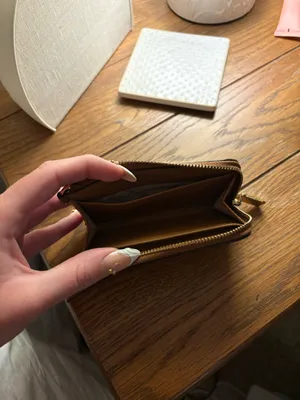 Michael Kors Wallet thumbnail 3