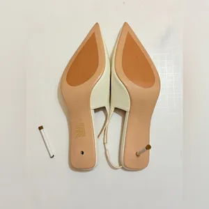 La Femme LE REVOLVE G55 Kitten Heel in White, size 7 thumbnail 9