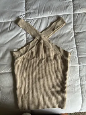House of Harlow beige cross front tank thumbnail 2