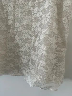 Old Navy Ivory White Lace Cami Top Medium Dainty Bridal Ethereal Romantic thumbnail 4