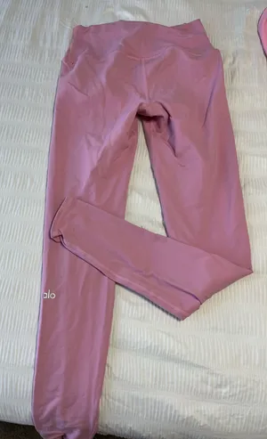 Alo leggings thumbnail 1