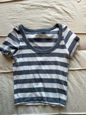 Hollister Striped Top thumbnail 3