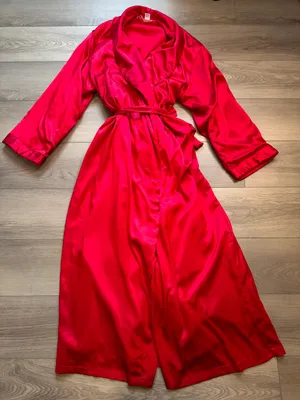 Victoria's Secret Robe Red Satin Cozy Fleece Lined Wrap Hollywood Pockets M/L thumbnail 1