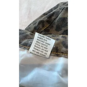 Women’s Leopard Print Cargo Pants Size Small Wide Leg Y2K Grunge Streetwear thumbnail 5