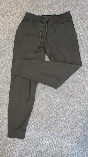 Lululemon Joggers thumbnail 1