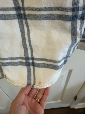Universal Threads Ivory and Gray Plaid Button-Down Shirt thumbnail 4