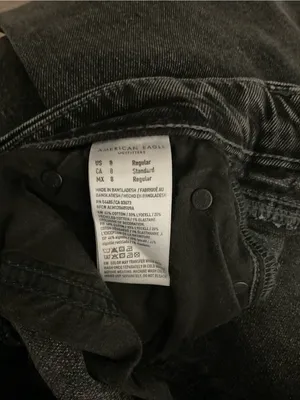 American Eagle Outfitters Straight High-Rise Jeans in Charcoal Black thumbnail 7