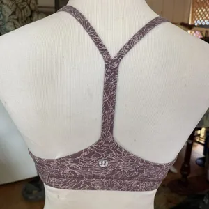 Lululemon size 12 in EUC No pads and no rip tag thumbnail 2