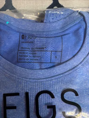 Salta Seamless Long-Sleeve Under scrub Ceil Blur Size Small NWT thumbnail 5