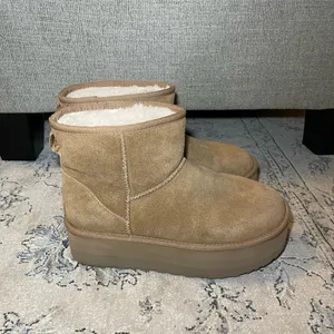 UGG Classic Mini Platform Boots Chestnut thumbnail 6