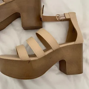 Lulus Nude Platform Sandals thumbnail 3
