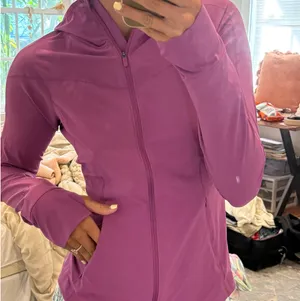 Lululemon Windbreaker Zip-Up Jacket thumbnail 3