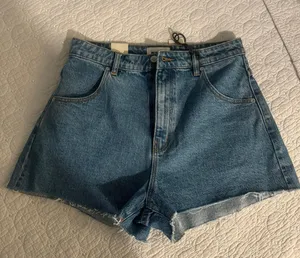 Rollas Shorts thumbnail 1