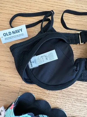 Victoria's Secret Old Navy Women's Black Bikini Top with Floral Scallop Bikini Bottom thumbnail 4