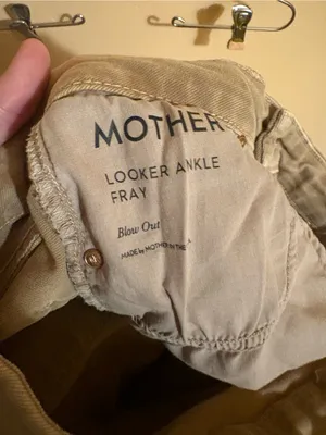 Mother Looker Ankle Fray Jeans in Blow Out Coast Point thumbnail 5