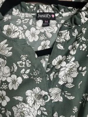 Women’s green floral smocked waist dress thumbnail 3