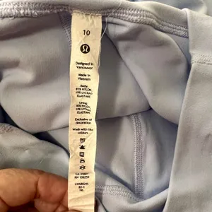 LuLulemon Lavender Dew Align high Rise Crop Leggings 21” thumbnail 3