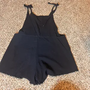 Oh Polly Romper Overalls Black Frayed Hem‎ Tie Strap Pockets Casual S thumbnail 8