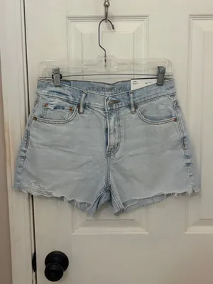 NWT!! American Eagle Super High Rise Relaxed Strigid Distressed Short thumbnail 2