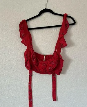 Free People Bijou Skirt Set Cherry Red Floral 2 Pc Smocked Back Ruffle sz 4 thumbnail 7