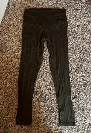 Offline Real Me Highwasted Leggings thumbnail 1