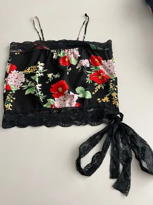 Floral Lace-Trim Cami Top in Black and Red thumbnail 1