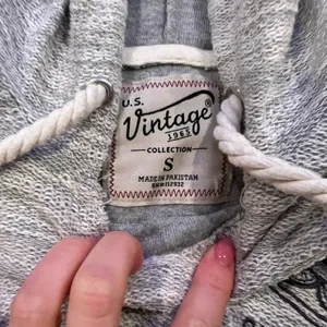 Vintage Gray and White Hoodie Sweatshirt thumbnail 4