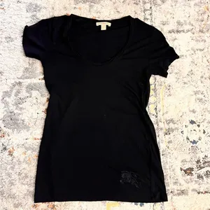 BURBERRY BRIT Black Short Sleeve T-shirt Embroidered Logo Size‎ XS thumbnail 2
