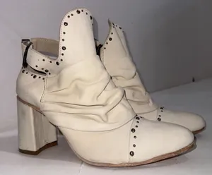 Freebird Distressed Festival Stud Jericho White‎ Leather Boots Ankle Booties 12 thumbnail 1