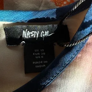 Nasty Gal Chiffon Marble Print Flared Sleeve Tunic Mini Dress thumbnail 5
