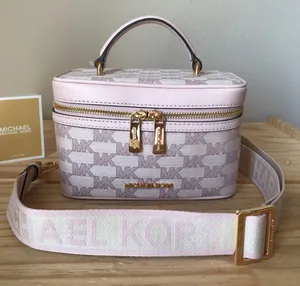 Michael Kors Purse thumbnail 1