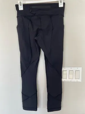 Lululemon Women Black Skinny Legging Athletic Activewear Very Good Condition 4 thumbnail 2