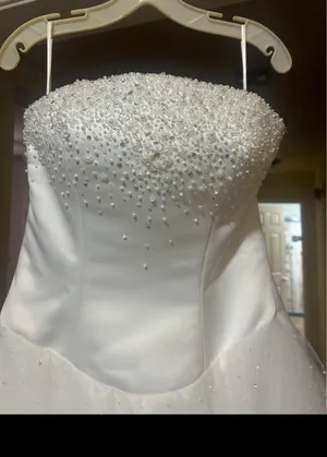 Mori Lee size 6 wedding dress - ball gown style - strapless- pearls/rhinestones thumbnail 7