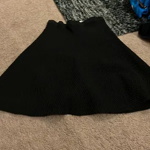 ‎Cabi small skater skirt thumbnail 2