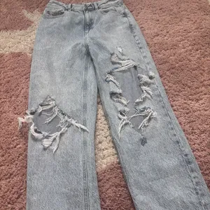 Pacsun 90s Boyfriend Jeans Womens 26 (actual 25x29) Blue Denim Distressed Zip thumbnail 4