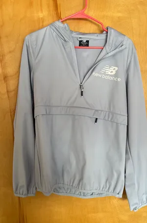 New Balance Windbreaker Women’s Jacket thumbnail 1