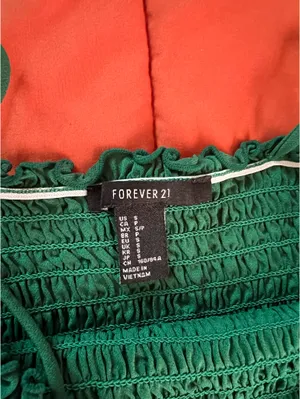Forever 21 Green Spaghetti Strap Stretch Crop Top thumbnail 3