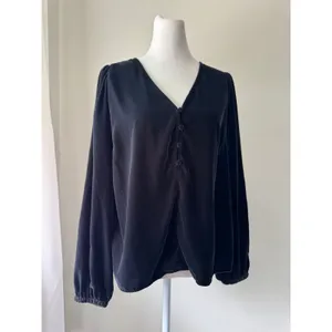 Old Navy Charcoal Black Velvet V-Neck Long Sleeve Blouse thumbnail 3